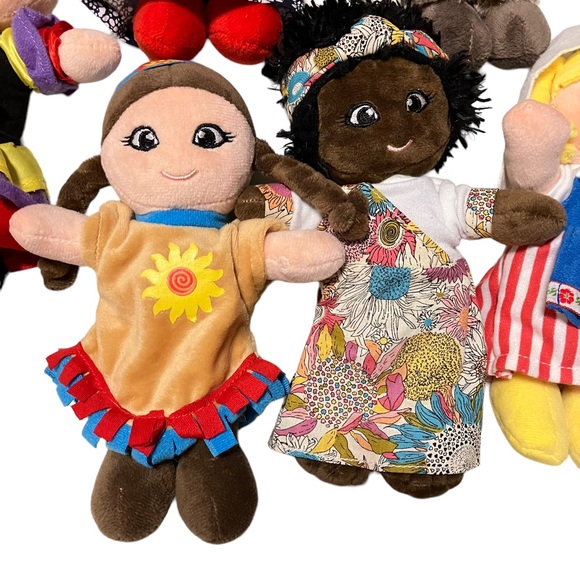 Snuggle Stuffs 8" Around The World Plush Diversity Dolls Set of 8 Multicultural - Picture 6 of 9
